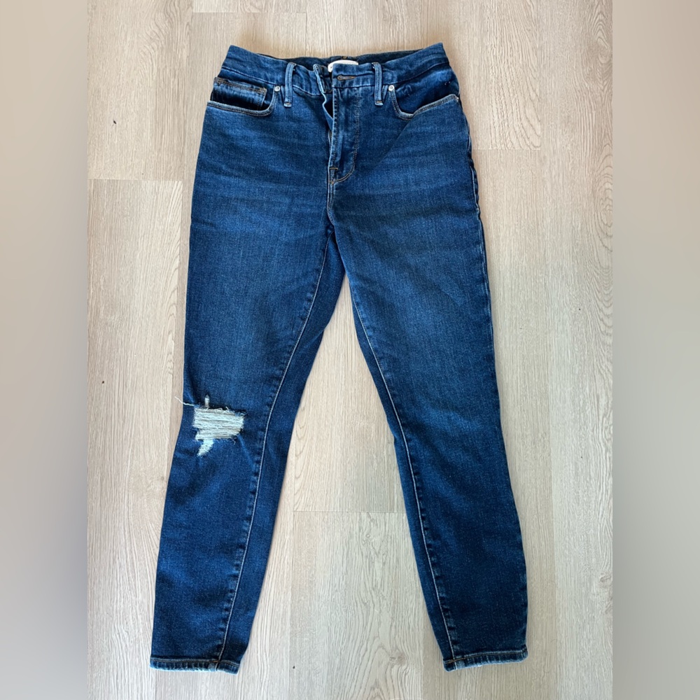 Good American Dark Blue Skinny Jeans with Distressed Knee